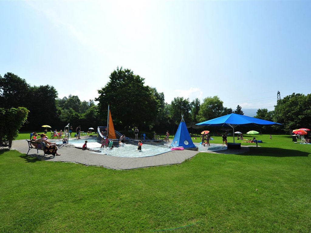 Erholungszentrum Freibad Rheinauen